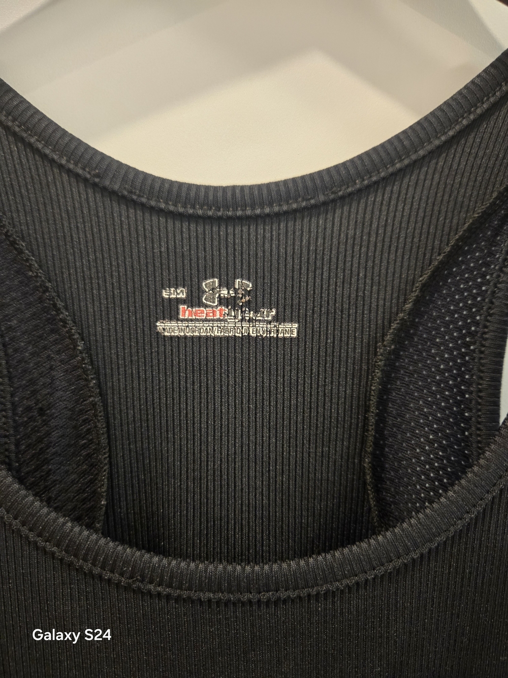 Under Armour Black Ribbed Performance Racerback Tank - Picture 2 of 6